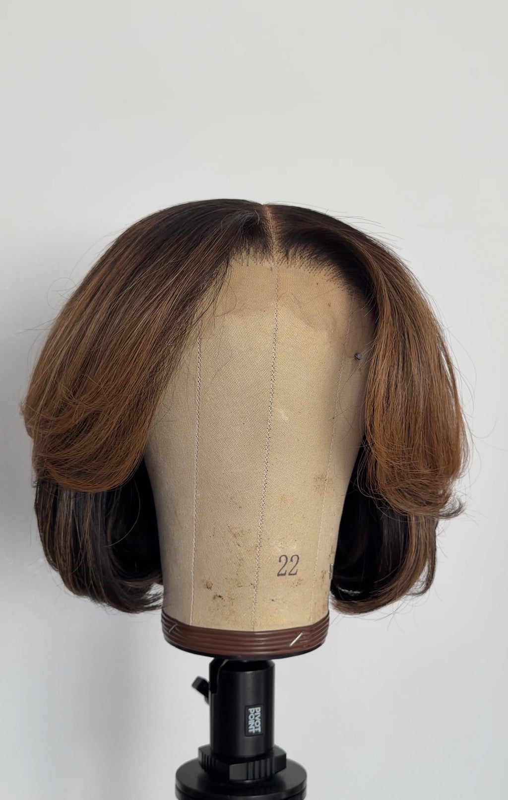 Sade | Toffee Caramel Layered Bob Wig